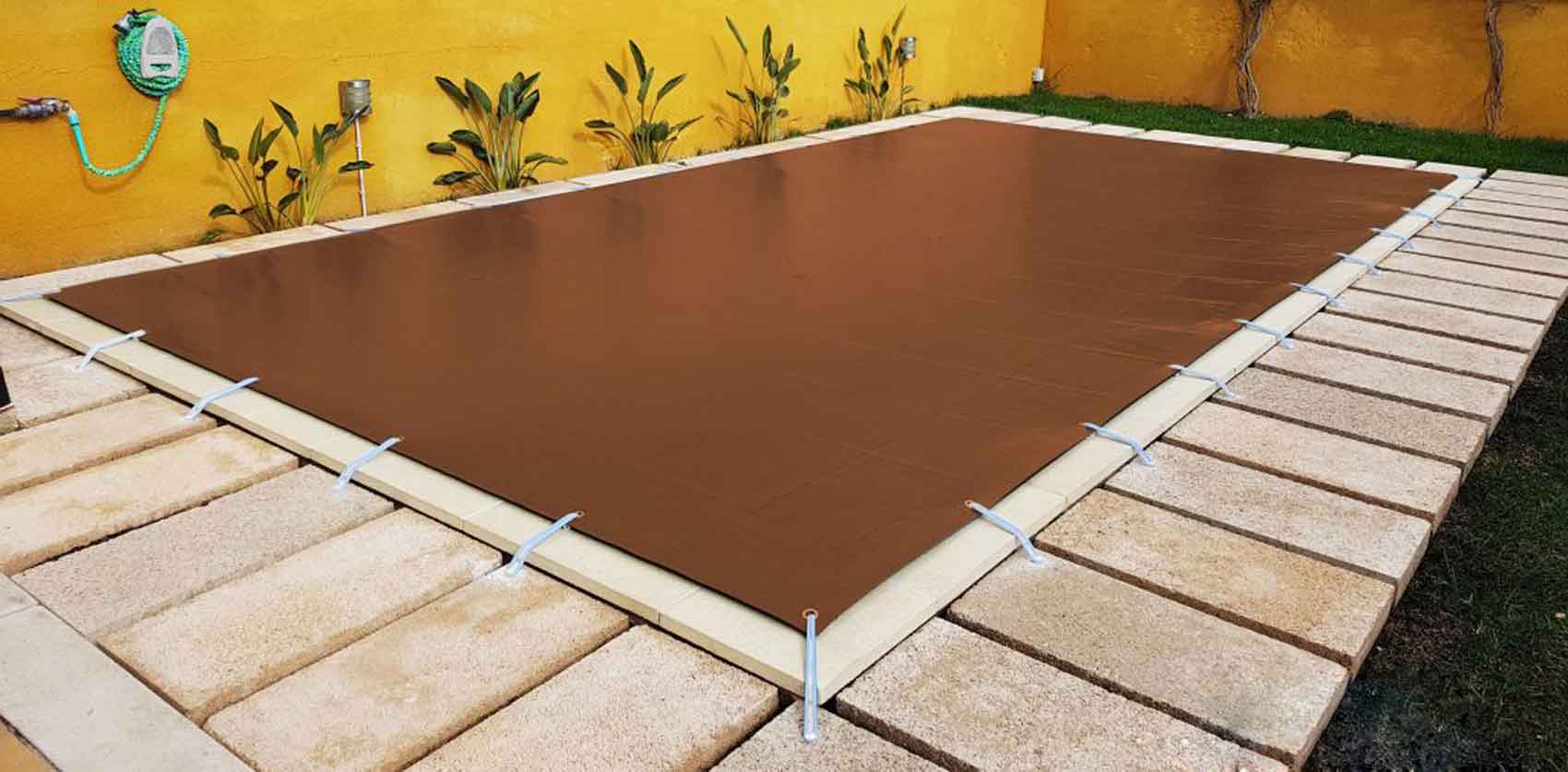 Cobertor de piscina Supreme de invierno de color marrón